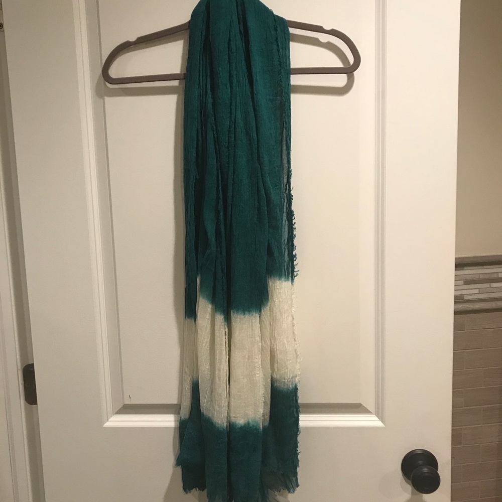 Scarf - Picture 3 of 3